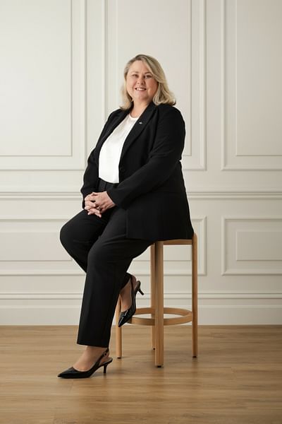 Corina Carter full body image