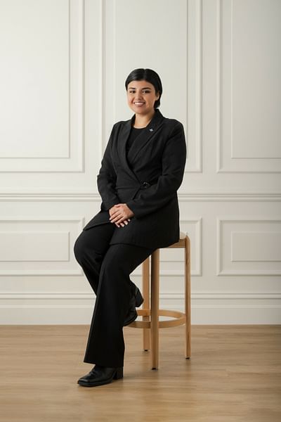 Claudia Toro full body image