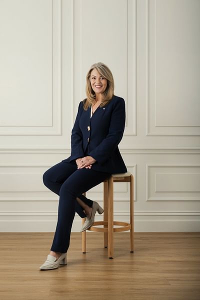 Traci Stella full body image