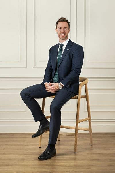 Hugh Francis full body image