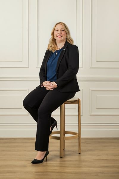 Emily Mould full body image