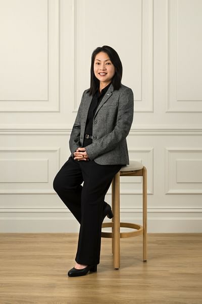 Sharon Lee full body image