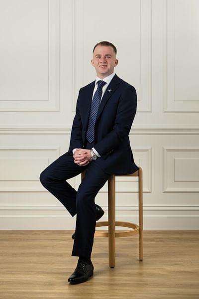 Luke Swannie full body image