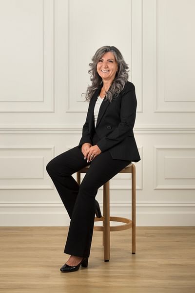 Antonella Alevras full body image