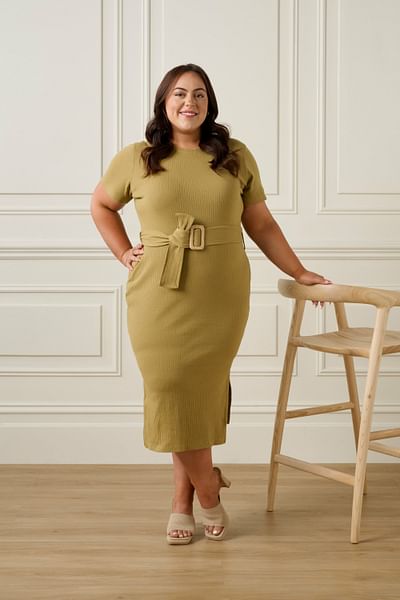 Brianah Lourandos full body image