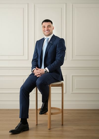 Darius Sotiropoulos full body image