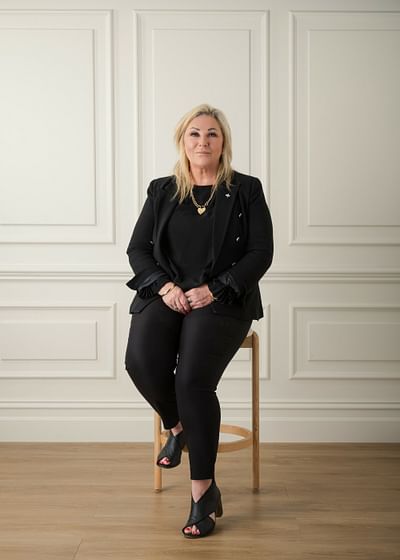 Kate Donaldson image