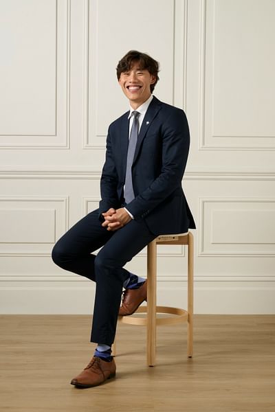 Javier Hong full body image