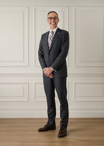 Leo Siragusa full body image