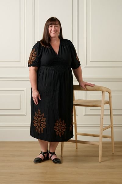 Sonia Etheridge full body image