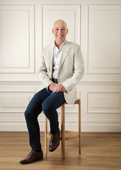 Rod Dawson full body image