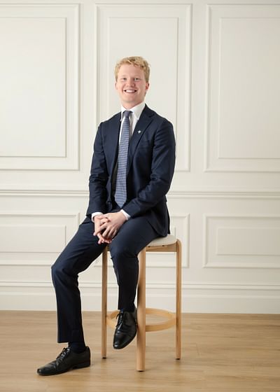 Ryan McKenzie full body image