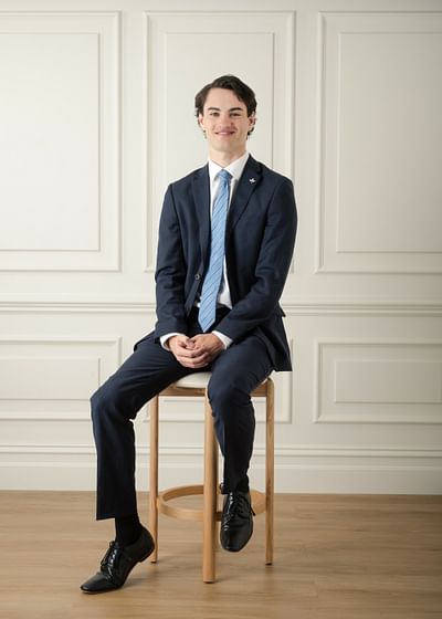 Willem Rogacki full body image