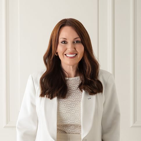 Emma Hicks face image