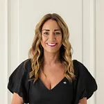 Kim Menzies photo