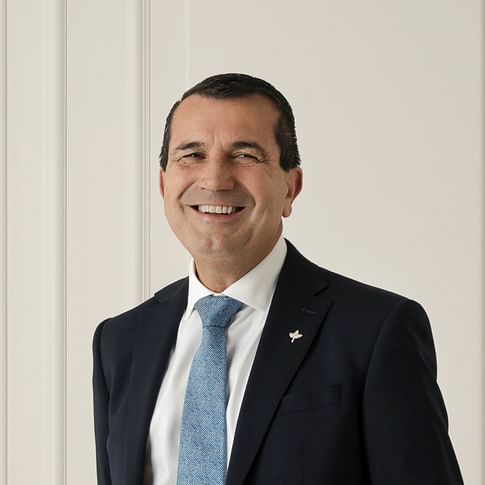 Frank Perri face image