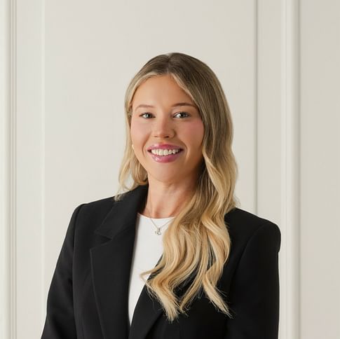 Megan Bateman face image