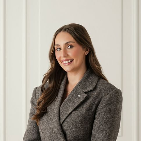 Bella Doria face image