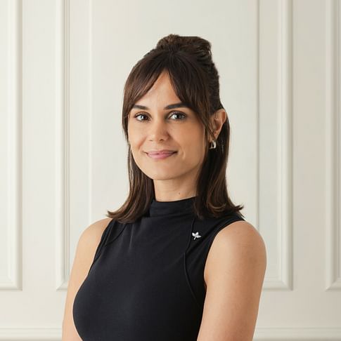 Nicole Nikoiee face image