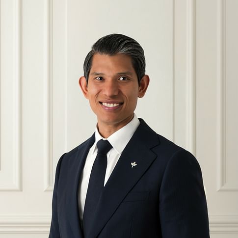 Myron Ching face image