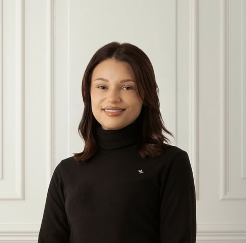 Bianca Pedersen face image