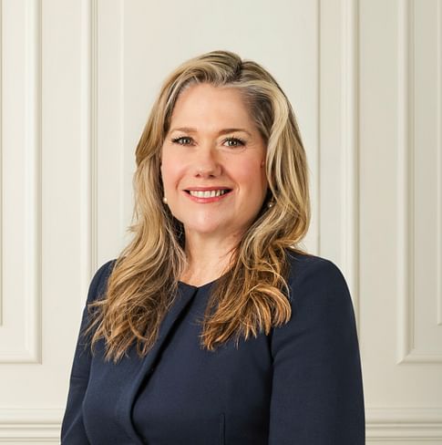 Tracy Burr face image