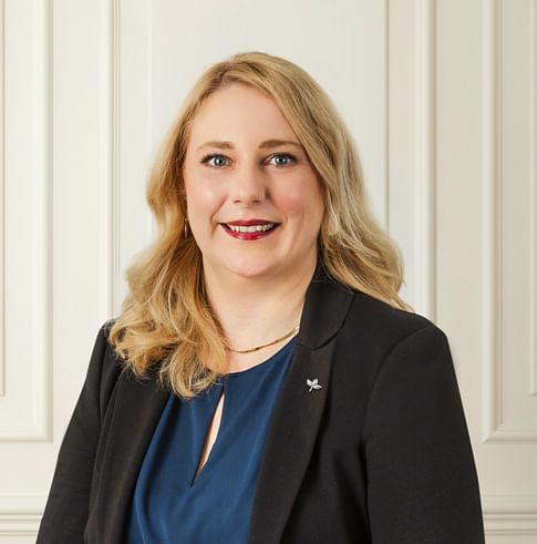 Emily Mould face image