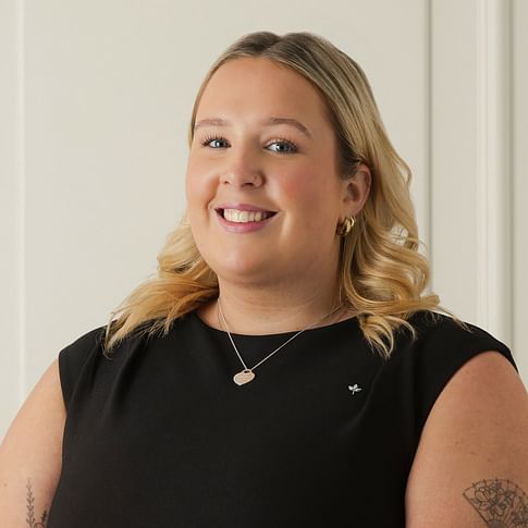 Ailish Sheehan face image