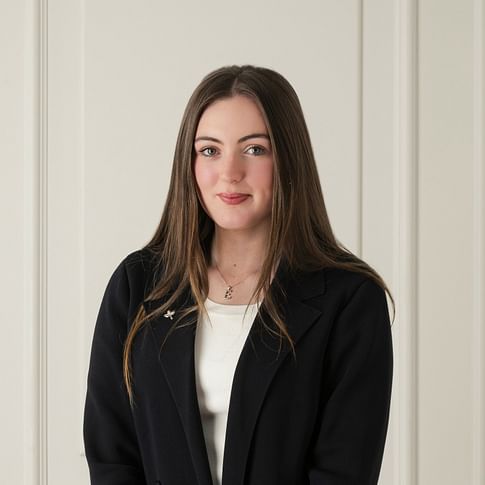 Ella Howard face image