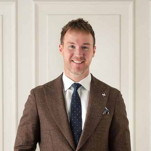 Hugh Francis face image