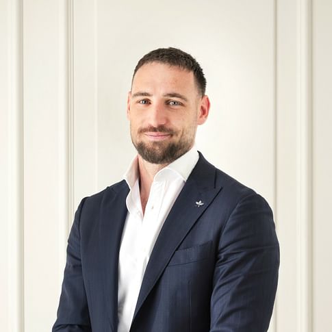 Josh Saunders face image