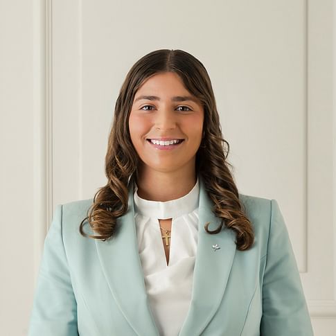 Jasmine McLean face image