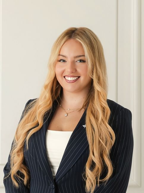 Jasmine Younger face image