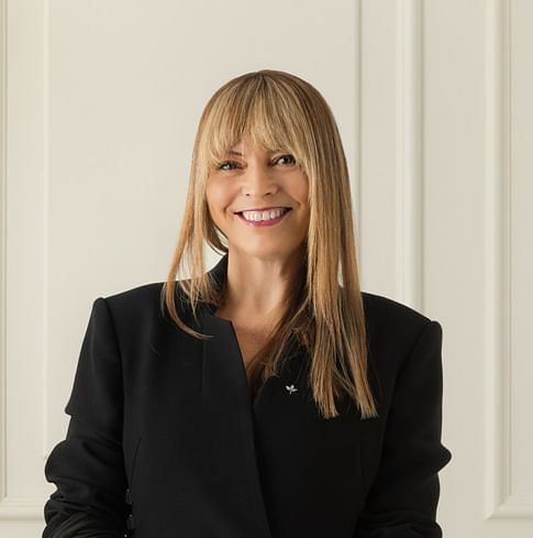 Sharon Swyer face image