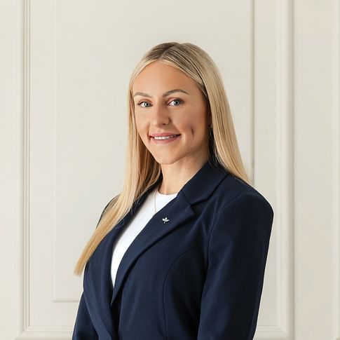 Stephanie Hines face image