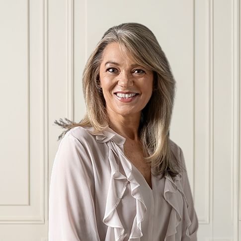 Traci Stella face image