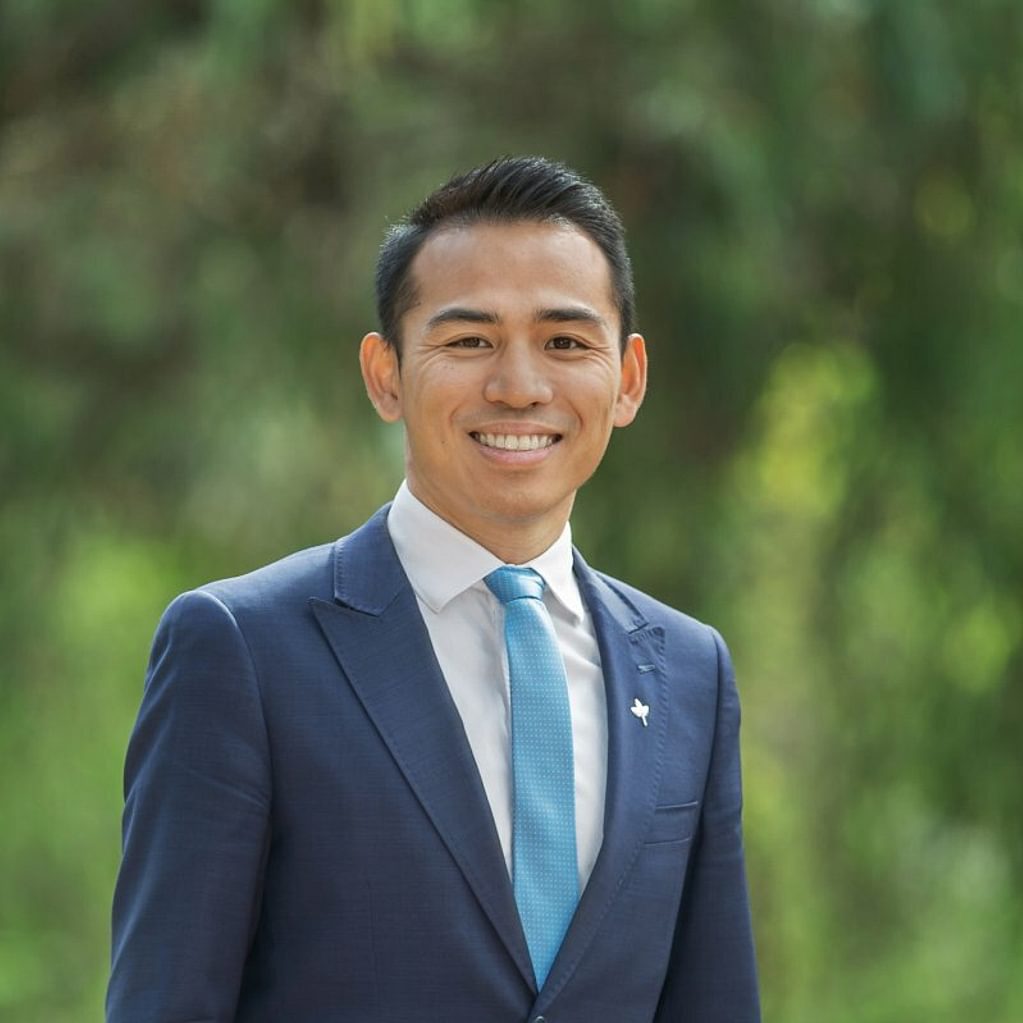 Zen Chan Senior Sales Consultant Whitehorse Jellis Craig